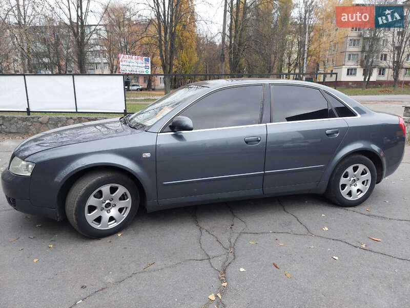 Седан Audi A4 2001 в Кременчуці
