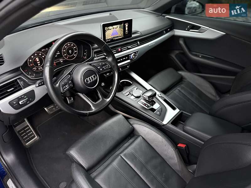 Седан Audi A4 2019 в Львові
