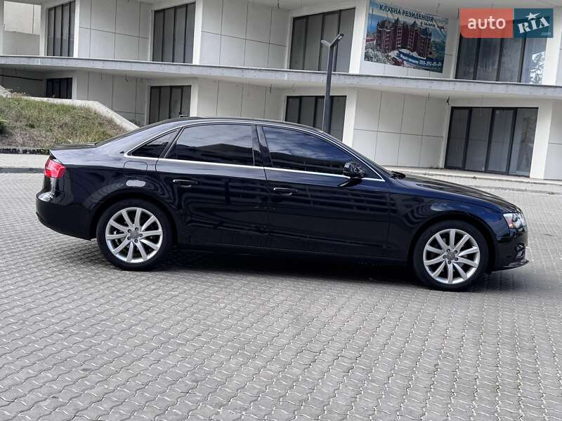 Седан Audi A4 2013 в Одесі