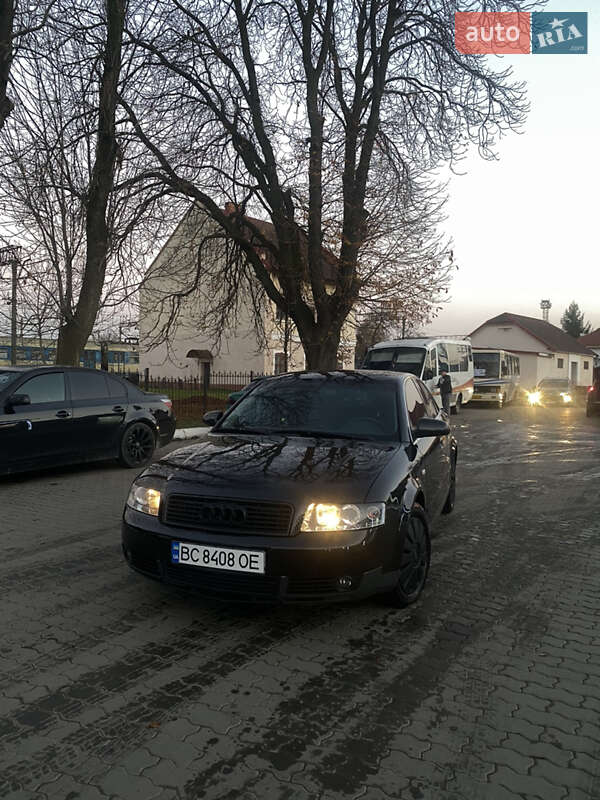 Седан Audi A4 2001 в Самборе