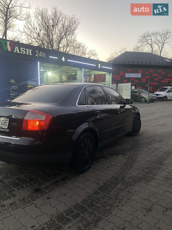 Седан Audi A4 2001 в Самборе