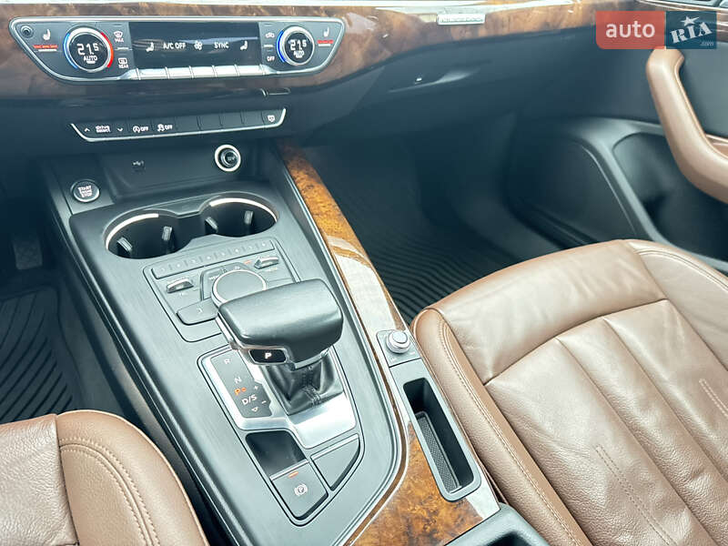 Седан Audi A4 2018 в Києві