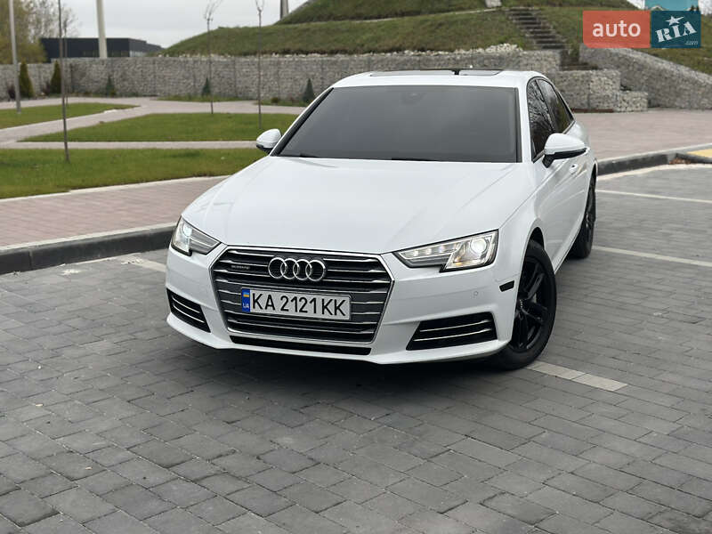 Седан Audi A4 2016 в Львове