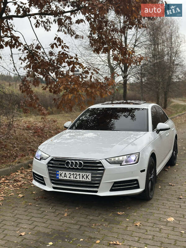 Седан Audi A4 2016 в Львове