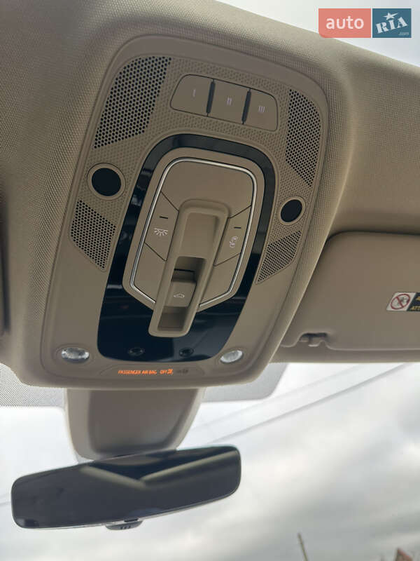 Седан Audi A4 2016 в Львове