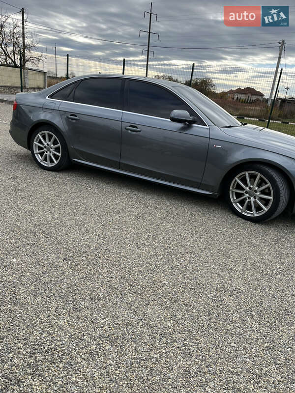 Седан Audi A4 2013 в Тернополі