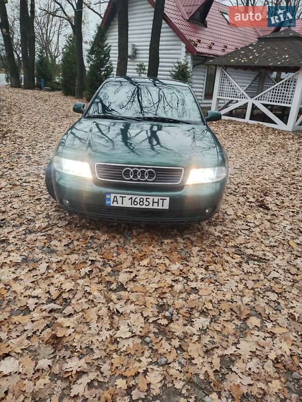 Седан Audi A4 2000 в Ивано-Франковске