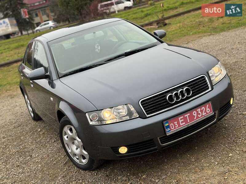Седан Audi A4 2003 в Долине