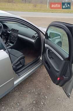 Универсал Audi A4 2003 в Деражне