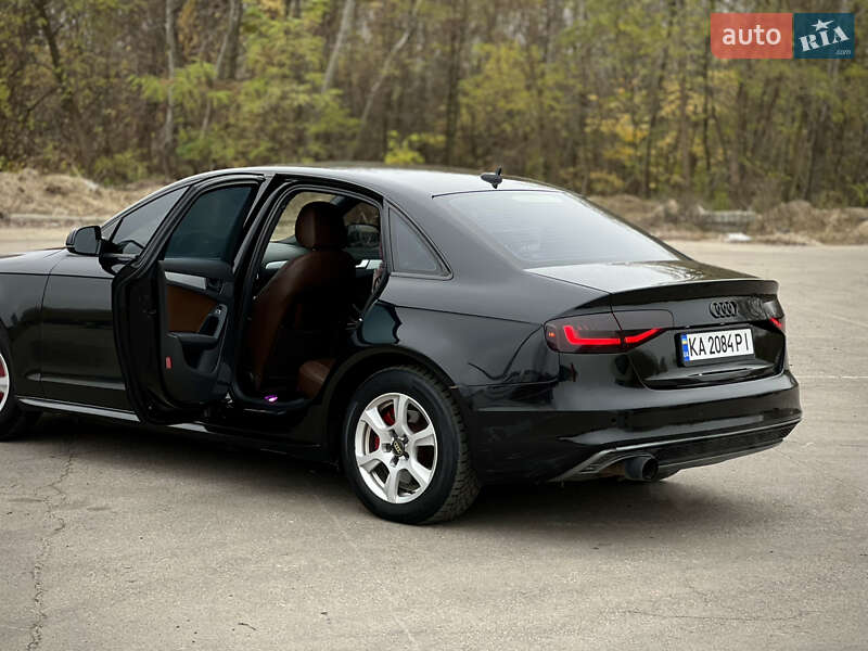 Седан Audi A4 2015 в Києві