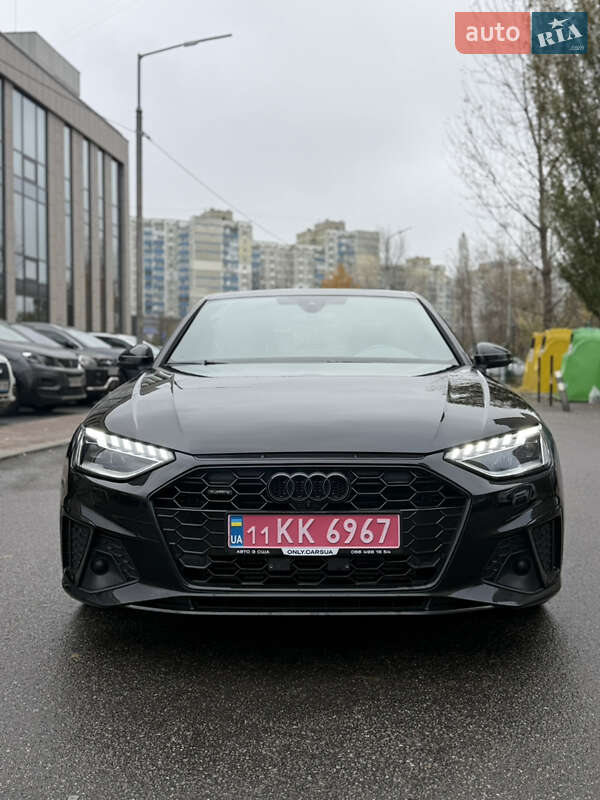 Седан Audi A4 2021 в Киеве