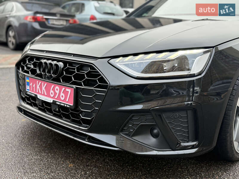 Седан Audi A4 2021 в Киеве