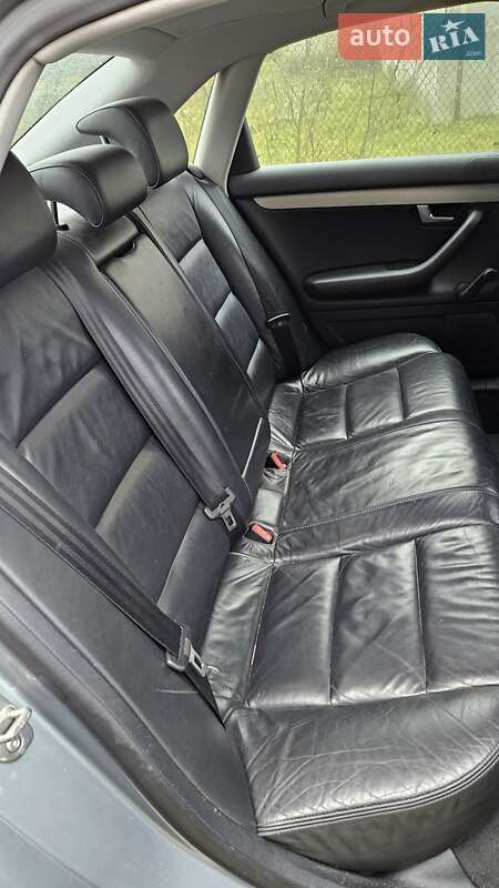 Седан Audi A4 2005 в Барановке