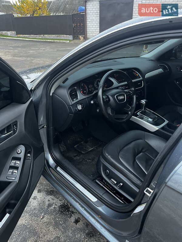 Седан Audi A4 2012 в Баришівка