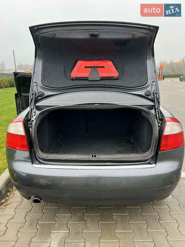 Седан Audi A4 2004 в Виннице