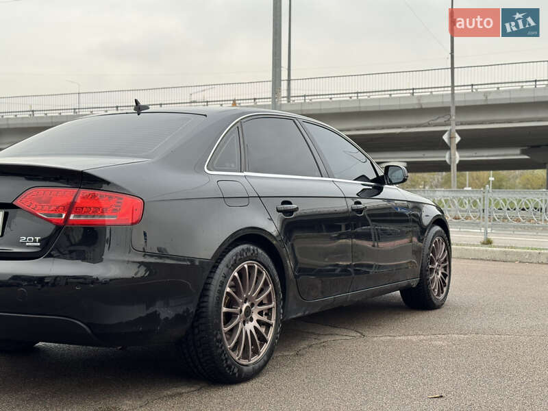 Седан Audi A4 2011 в Києві
