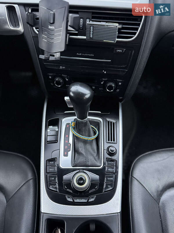 Седан Audi A4 2011 в Києві