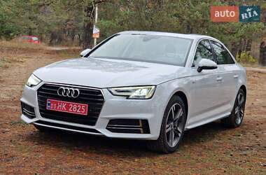 Седан Audi A4 2017 в Днепре