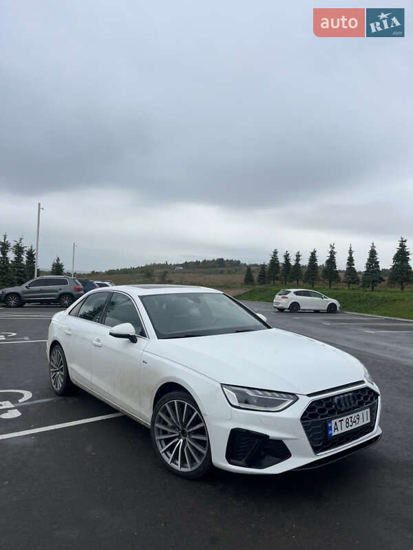 Седан Audi A4 2021 в Івано-Франківську