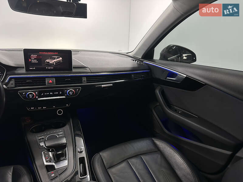Седан Audi A4 2016 в Одесі