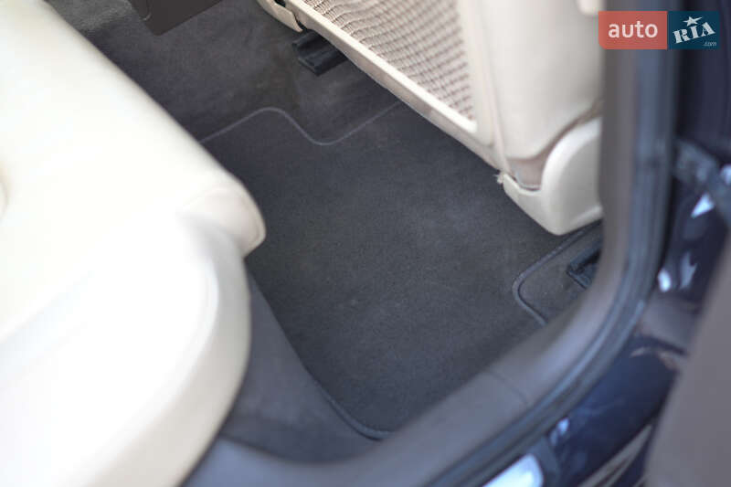 Седан Audi A4 2014 в Киеве