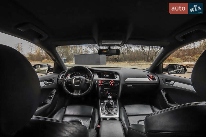 Універсал Audi A4 2011 в Львові