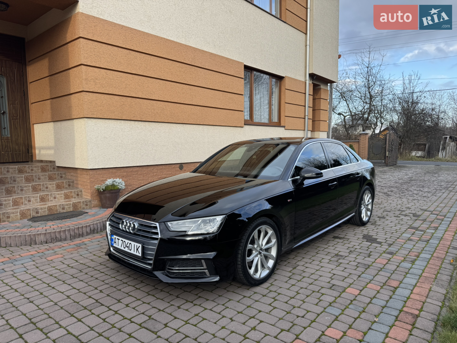 Audi A4 2018 VIN WAUGMAF41KN004404 фото оголошення 43 з 48
