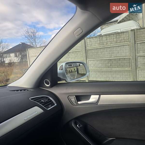 Седан Audi A4 2015 в Кутах