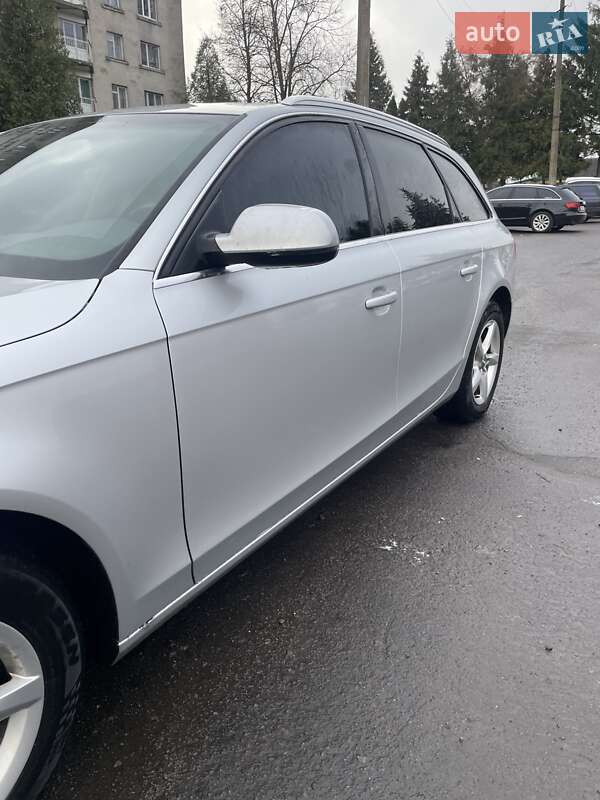 Універсал Audi A4 2013 в Дубні