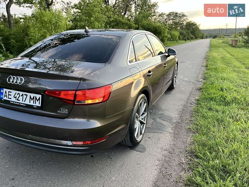Седан Audi A4 2016 в Кривому Розі