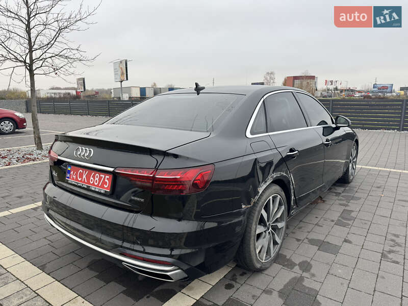 Седан Audi A4 2021 в Ужгороді