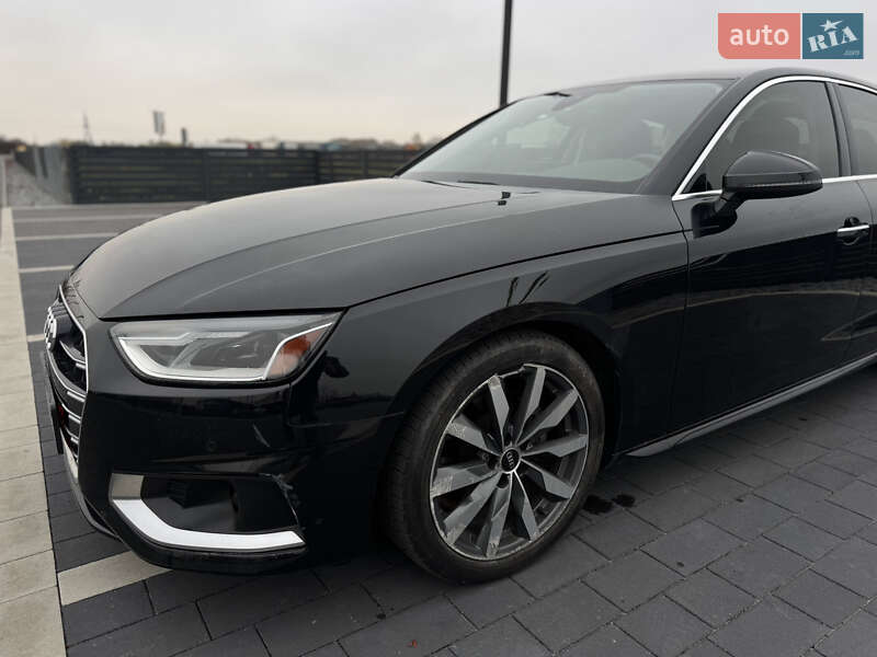 Седан Audi A4 2021 в Ужгороді