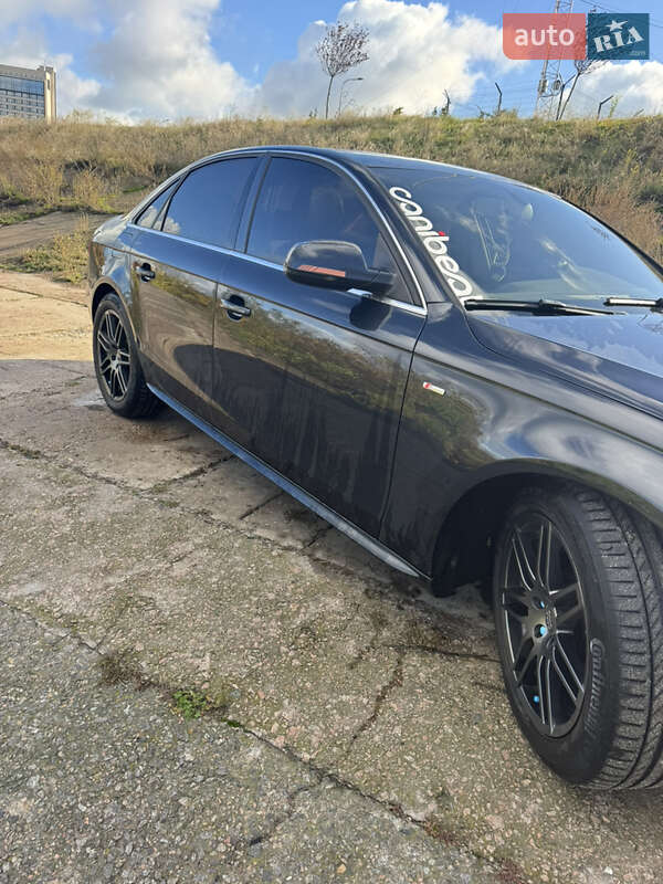 Седан Audi A4 2011 в Киеве