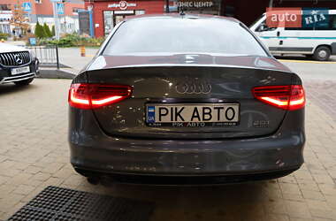 Седан Audi A4 2015 в Львове