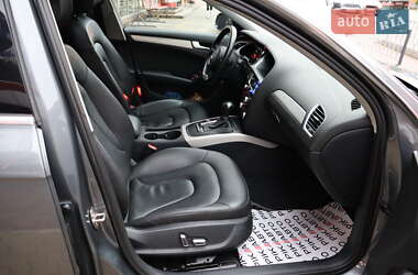 Седан Audi A4 2015 в Львове