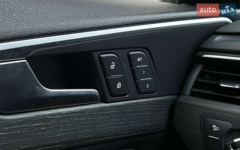 Седан Audi A4 2018 в Львові