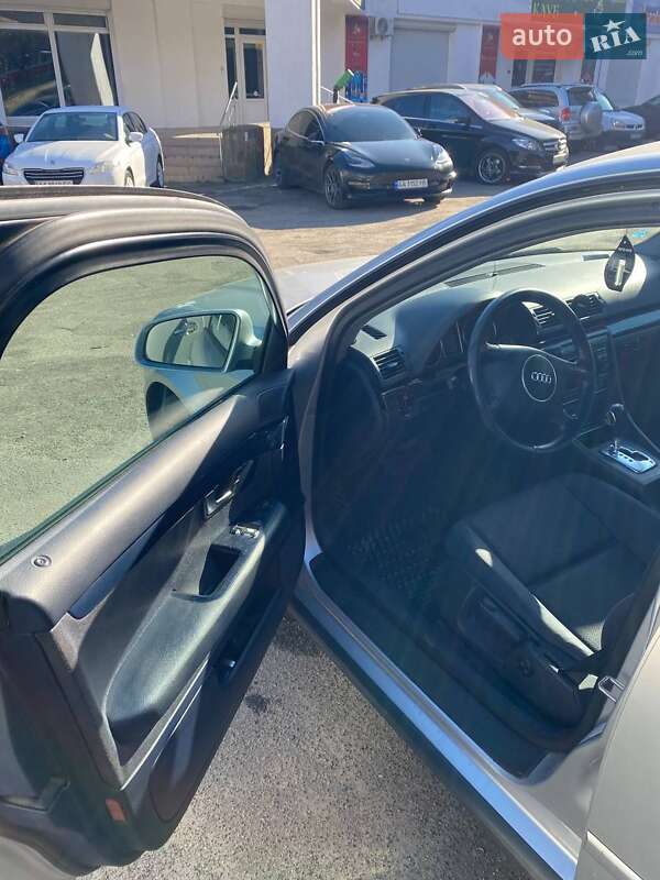 Седан Audi A4 2001 в Ірпені