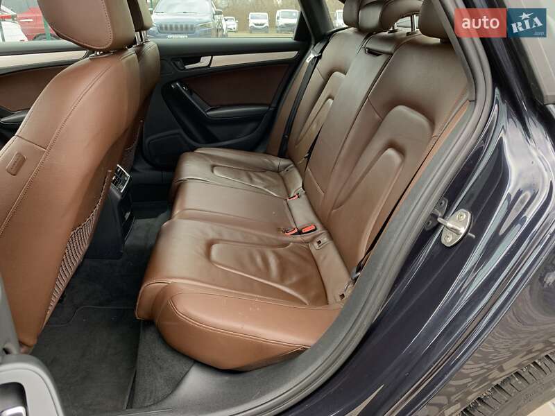 Седан Audi A4 2014 в Бердичеві