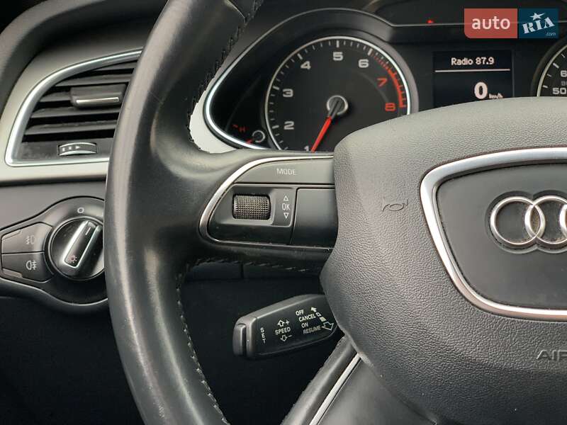Седан Audi A4 2014 в Бердичеві