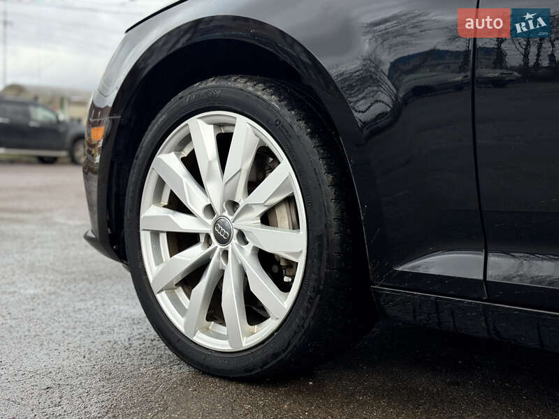 Седан Audi A4 2016 в Сумах