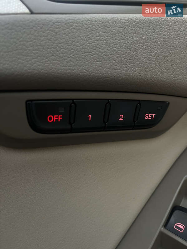 Седан Audi A4 2009 в Луцке