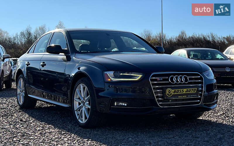 Седан Audi A4 2014 в Львові