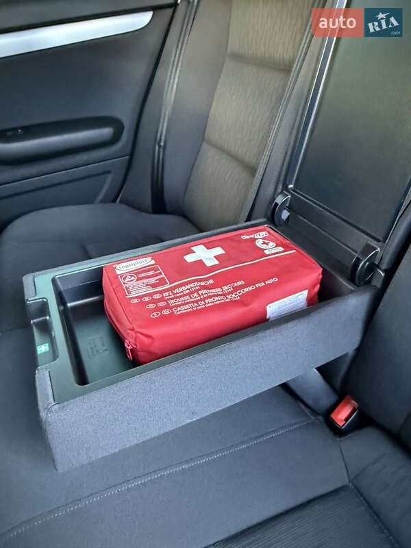 Седан Audi A4 2005 в Днепре фото 25 Седан Audi A4 2005 в Днепре