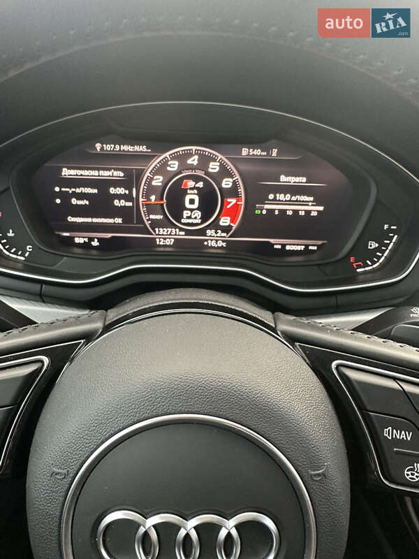 Седан Audi A4 2019 в Києві