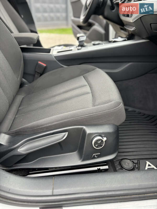 Универсал Audi A4 2018 в Мукачево