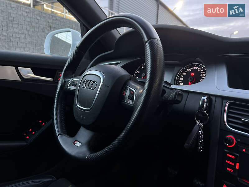 Універсал Audi A4 2010 в Луцьку