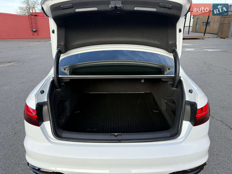 Седан Audi A4 2020 в Киеве фото 57 Седан Audi A4 2020 в Киеве