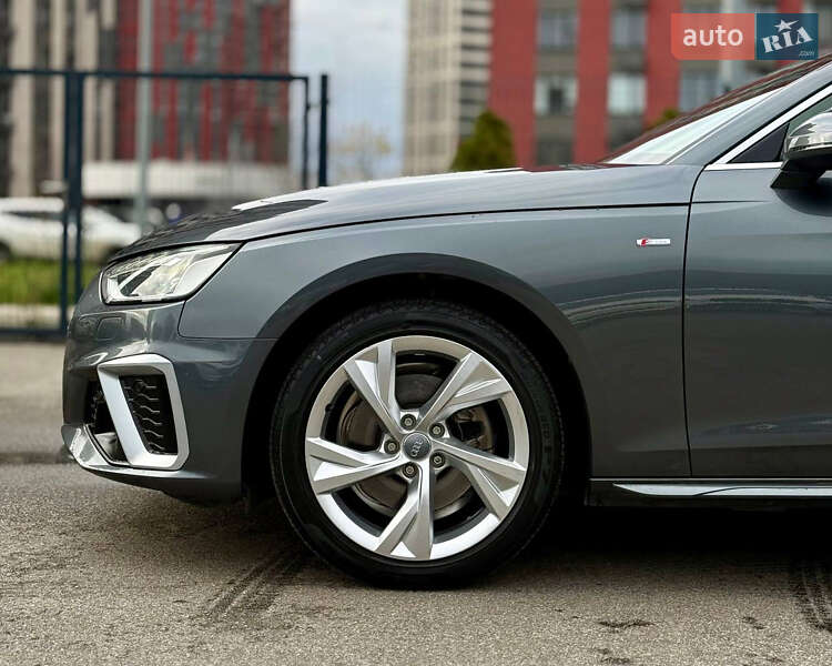 Седан Audi A4 2020 в Києві