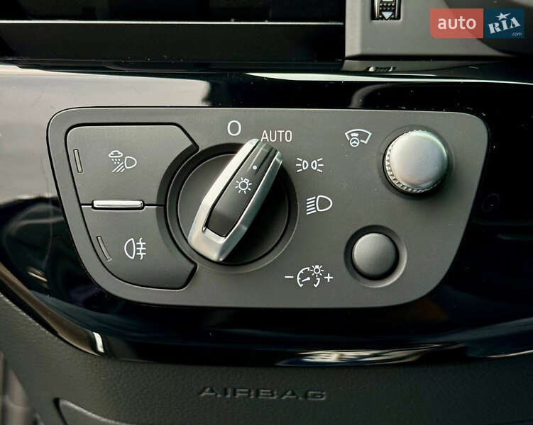 Седан Audi A4 2020 в Києві