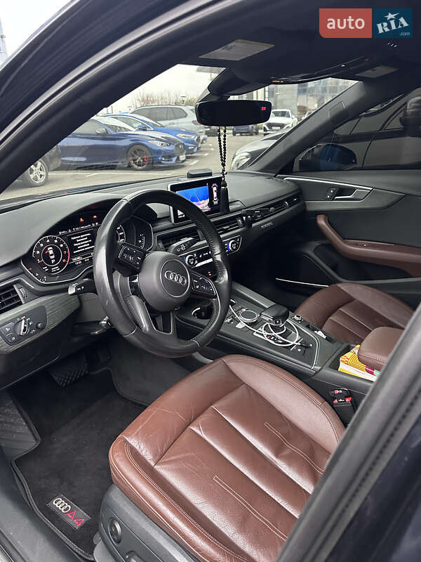 Седан Audi A4 2016 в Киеве